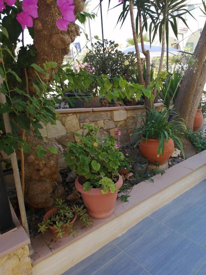 Iliana Apartments جورجيوبوليس المظهر الخارجي الصورة