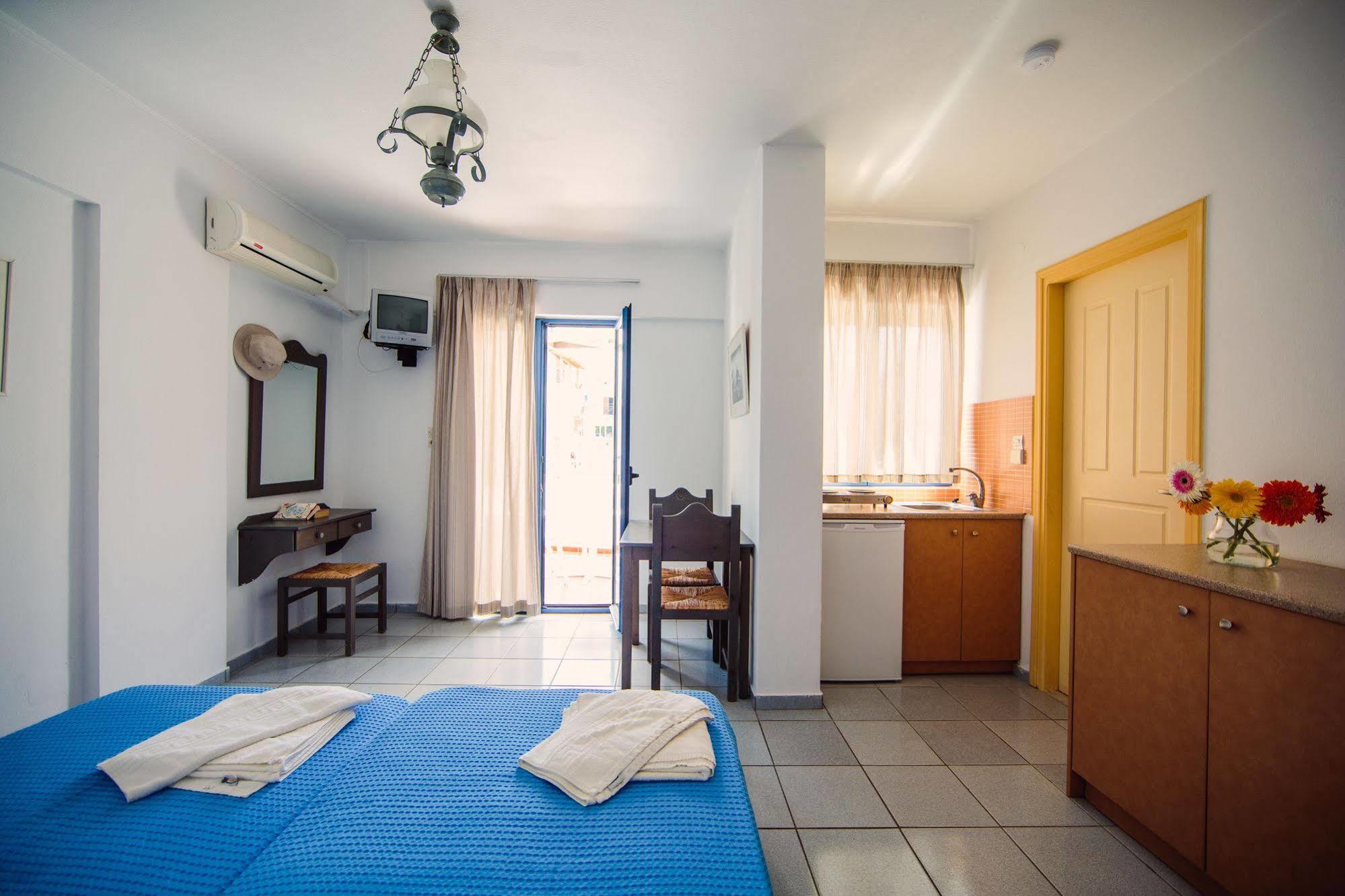 Iliana Apartments جورجيوبوليس المظهر الخارجي الصورة