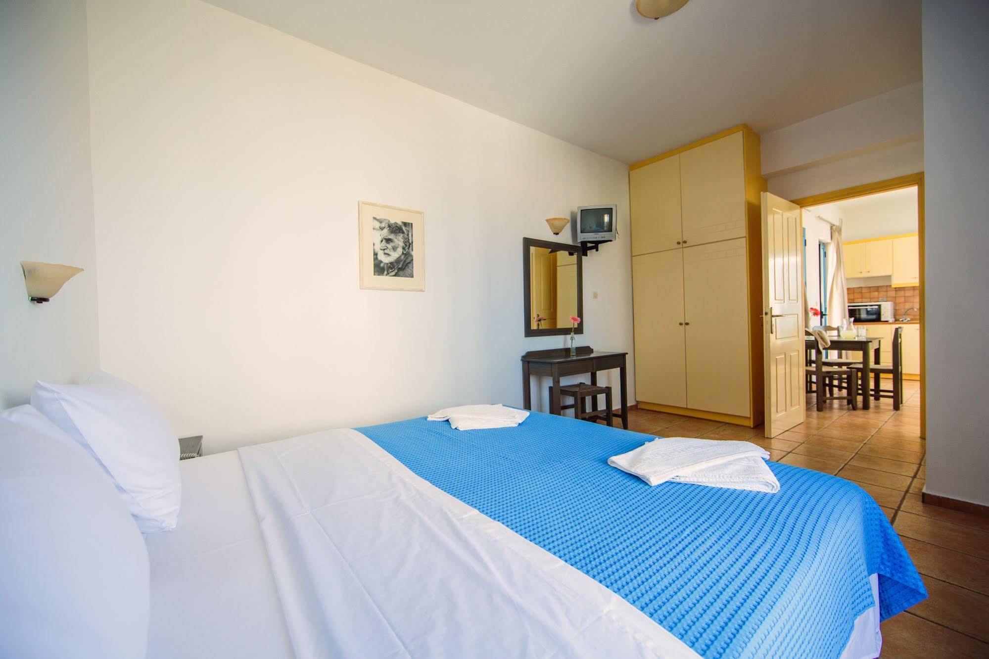 Iliana Apartments جورجيوبوليس المظهر الخارجي الصورة