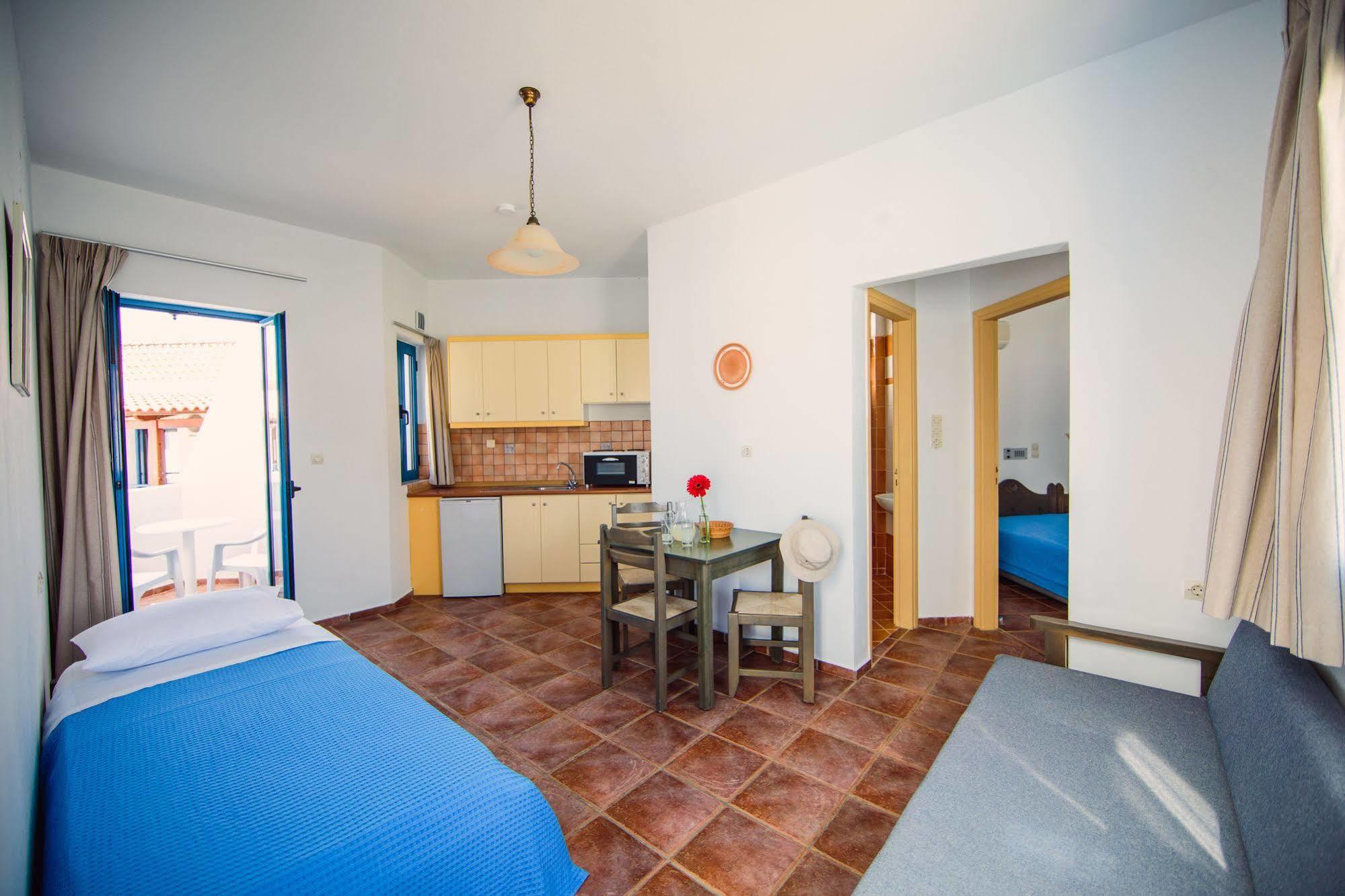 Iliana Apartments جورجيوبوليس المظهر الخارجي الصورة